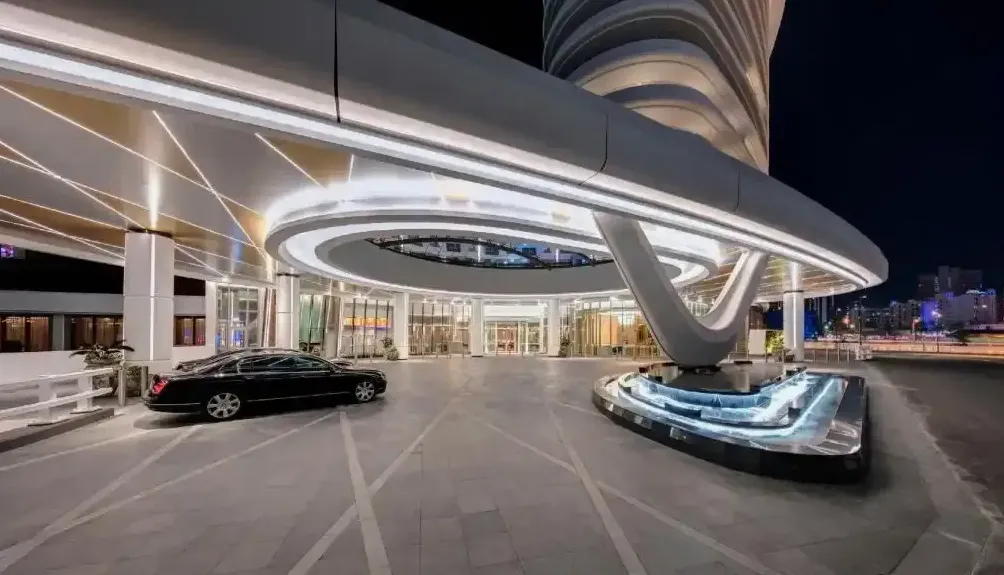 Airport & Helicopter Transfers to The Darling Gold Coast