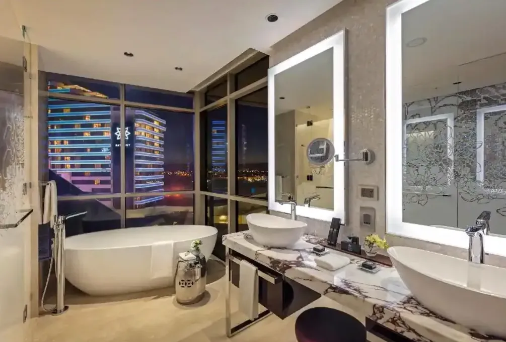 The complex at Broadbeach